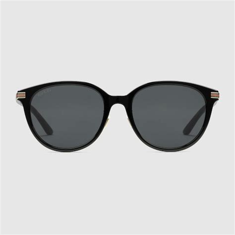 gucci 491385 j1691 2011|Low nose bridge fit sunglasses in black injection .